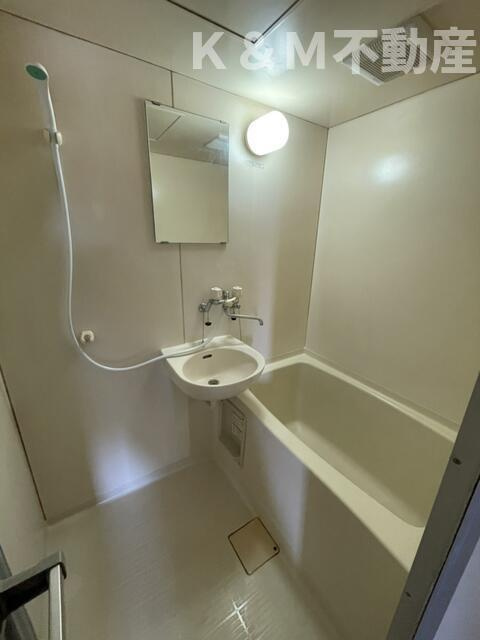 ＧＯＬＤ　ＦＩＥＬＤⅠの浴室|コンパクトで使いやすいお風呂です