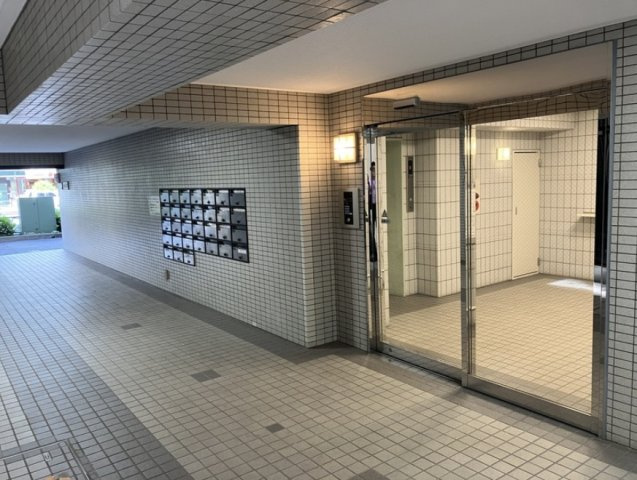 【エントランス】