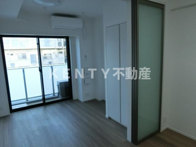 【居間・リビング】 | ソラニテ馬込 | こちらの居間で趣味の時間をお楽しみください