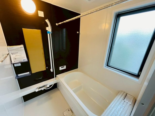 小山市花垣町　リフォーム物件の浴室|〇浴室〇
嬉しいリフォーム済みの明るい浴室♪
2025年10月撮影