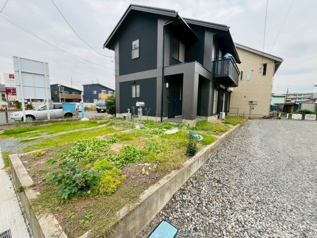 小山市花垣町　リフォーム物件の庭|〇カースペース〇
家庭菜園も楽しめます♪
2025年10月撮影