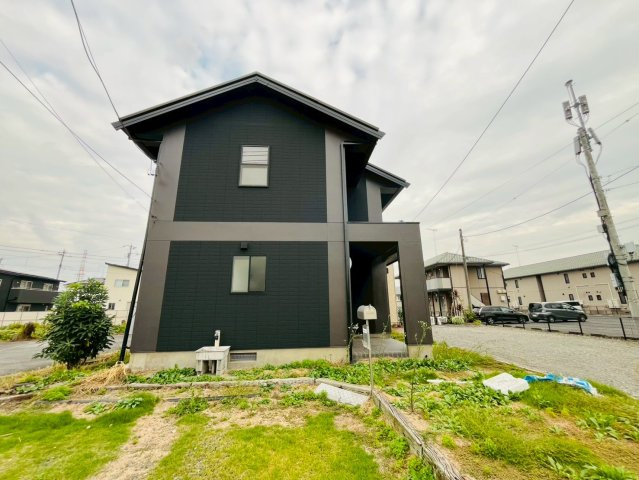 小山市花垣町　リフォーム物件の外観|南向きで陽当り良好！内覧予約受付中です♪ぜひ、お気軽にお問い合わせください（＾＾）
2025年10月撮影