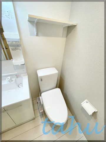 中野区若宮１丁目の賃貸マンションのトイレ