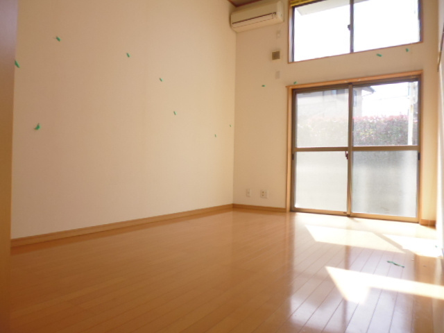 プカラサ八王子の居間・リビング|居室2