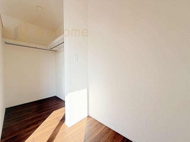 ひたちなか市稲田10期　新築戸建て　4号棟の収納|人気のウォークインクローゼット！アウター類はもちろん、季節ものや寝具も収納できます！
