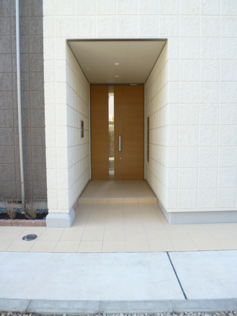 オルフェのエントランス|エントランス