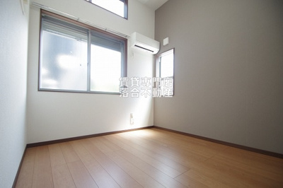 【居間・リビング】 | ブエナビスタ | 明るい綺麗なお部屋♪