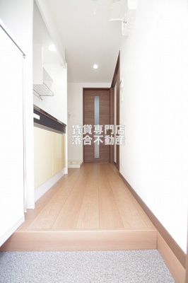 【エントランス】 | ブエナビスタ | 落ち着いた玄関