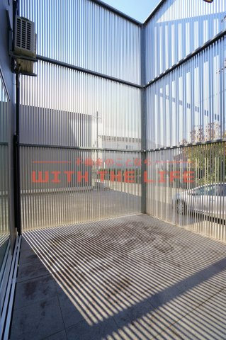 ＲＥＧＡＬＯ　ＬＯＰＨＯＳ（レガロロポス）【キャッシュバック対象物件】のバルコニー|暖かな日差しのふりそそぐバルコニー