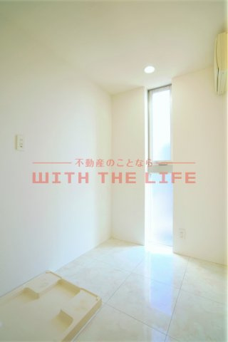 ＲＥＧＡＬＯ　ＬＯＰＨＯＳ（レガロロポス）【キャッシュバック対象物件】の洗面所|ゆったりとスペースのある洗面所