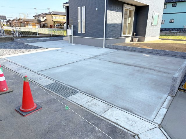 ひたちなか市稲田10期　新築戸建て　6号棟の駐車場|4台駐車できるカースペース！