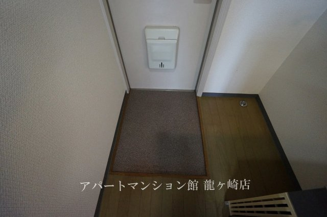 アークヒル佐貫の玄関