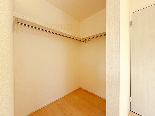 ひたちなか市稲田10期　新築戸建て　7号棟の収納|人気のウォークインクローゼット！アウター類はもちろん、季節ものや寝具も収納できます！