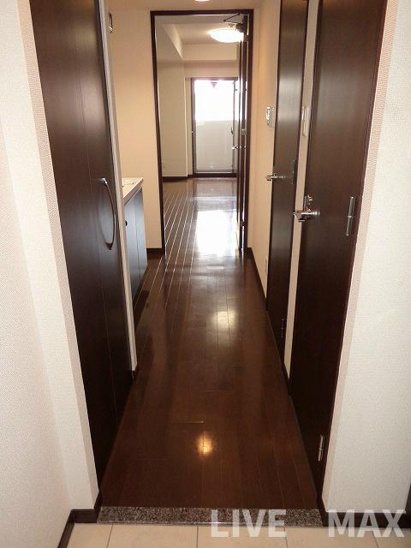 【玄関】ベラジオ五条堀川Ⅱ 