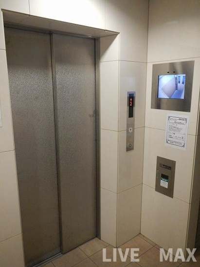 モニター付きエレベーター♪ 