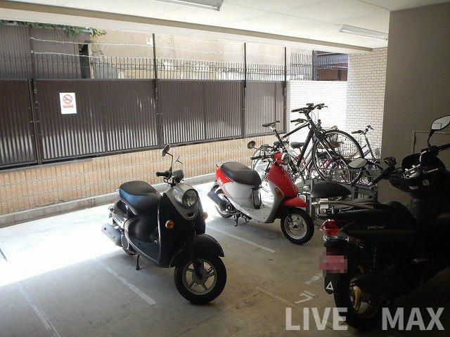 バイク置き場♪ 