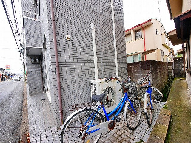 トップビル法蓮のその他共用部分|駐輪場です