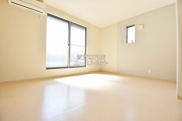 【居間・リビング】 | Camellia | 洋室8.77帖