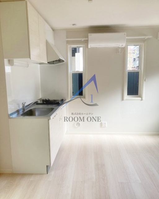 カーサ菊美の居間・リビング|洋室のお部屋です。