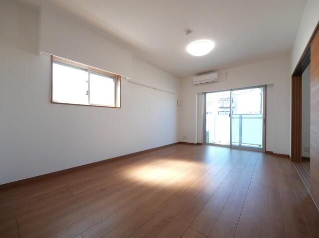 アーバンパーク六町の寝室