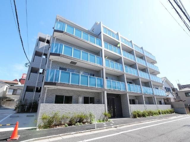 アーバンパーク六町の外観