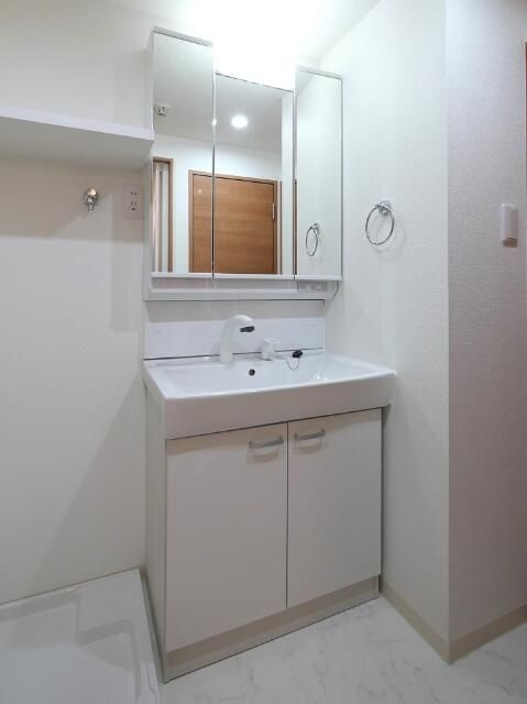 アーバンパーク六町の洗面所