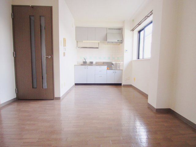 フォブール空田の居間・リビング