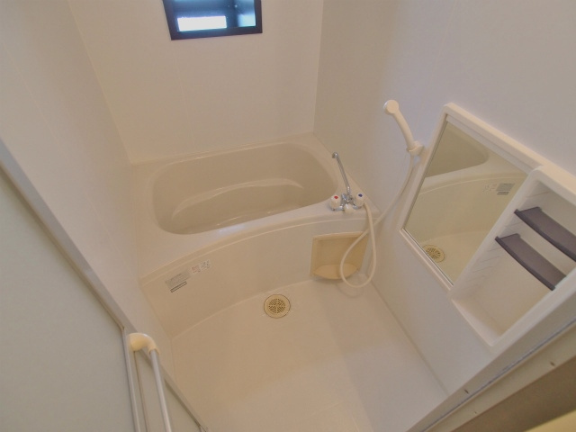 フォブール空田の浴室