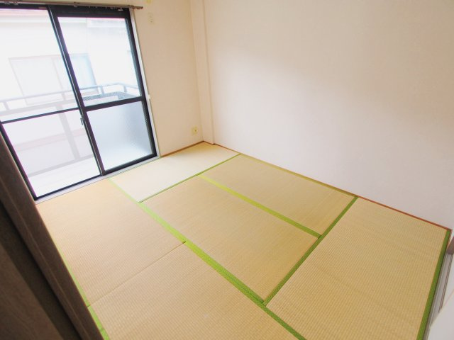 フォブール空田の和室