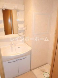 シャリテ花澤の洗面所|忙しい朝には欠かせない洗面所です