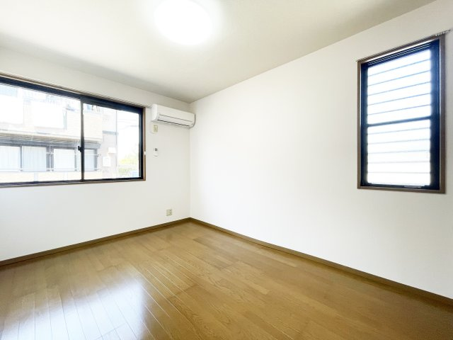 サニークレスト　Ｂ棟の居間・リビング