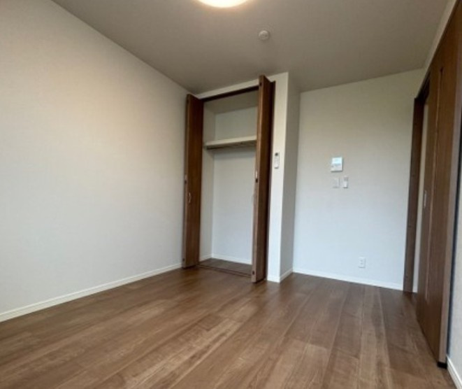 メゾン・ダルジャン西大宮の居間・リビング|別部屋参照写真