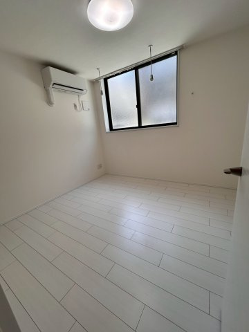 中野区若宮１丁目の賃貸マンションの居間・リビング