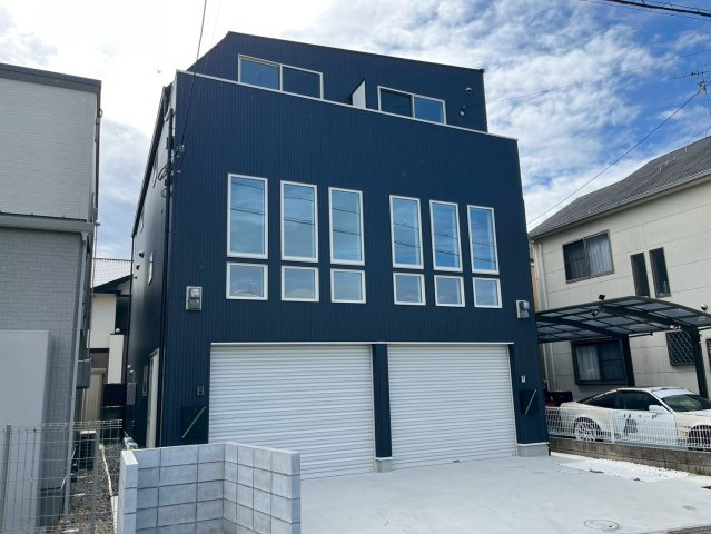 安倉南ガレージハウスの外観|外はこのようになっています