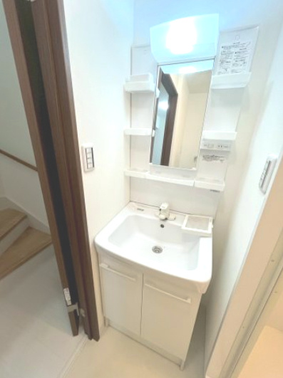 安倉南ガレージハウスの洗面所|洗面所です