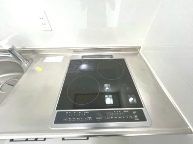 安倉南ガレージハウスのキッチン|キッチンでお料理をお楽しみください