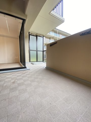 【価格改定】サンシティ桂坂参番館のバルコニー|南向きのバルコニー
洗濯物も良く乾きそうですね！