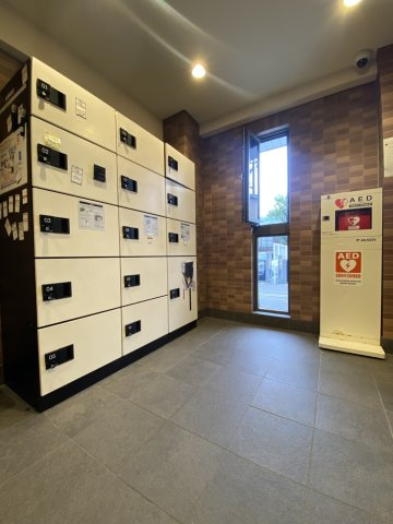 【価格改定】サンシティ桂坂参番館の設備|不在時に便利な宅配ボックスも利用可能です。