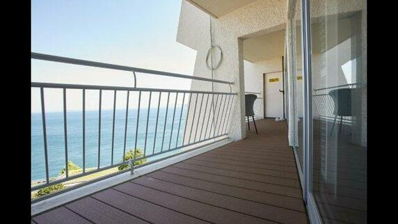 プラザ伊豆山のバルコニー