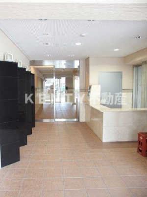 【エントランス】 | エテルネル・パレ | 落ち着いたエントランスです