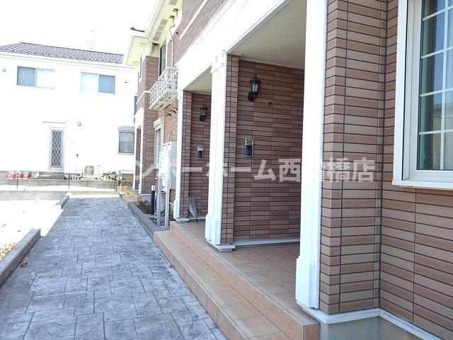 船橋市二宮１丁目のアパートのエントランス