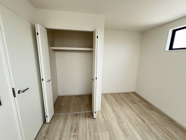 【収納】 | 福岡市東区千早1丁目2期　1号棟（全2棟）【仲介手数料無料・0円】 | 施工例。施工例は完成時と異なる場合があります。