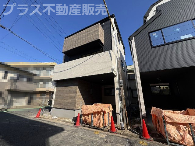 【外観】 | 福岡市東区千早1丁目2期　1号棟（全2棟）【仲介手数料無料・0円】 | 現地写真。同じ物件を見るなら、プラス不動産販売にお任せ下さい。