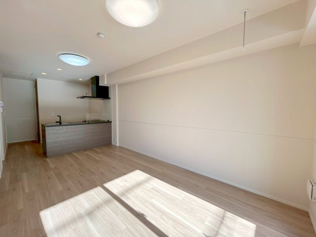 ブラン　シャルマンの居間・リビング|★日当り良好★