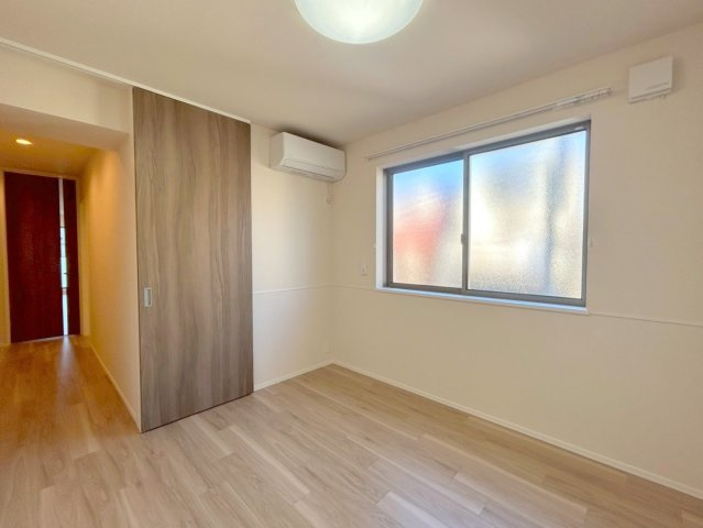 ブラン　シャルマンの居間・リビング|★明るいお部屋です★