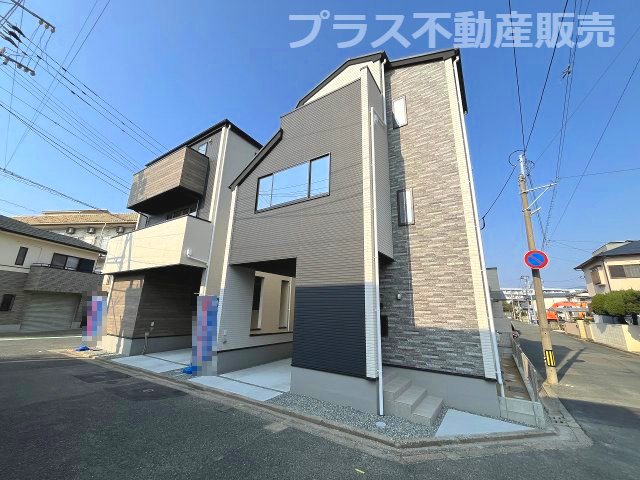 【外観】 | 福岡市東区千早1丁目2期　2号棟（全2棟）【仲介手数料無料・0円】 | 完成しました。物件内部もご見学頂けます。プラス不動産販売にお任せ下さい。