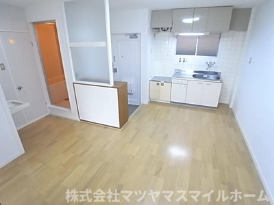 【居間・リビング】 | 忍ヶ丘グリーンハイツ