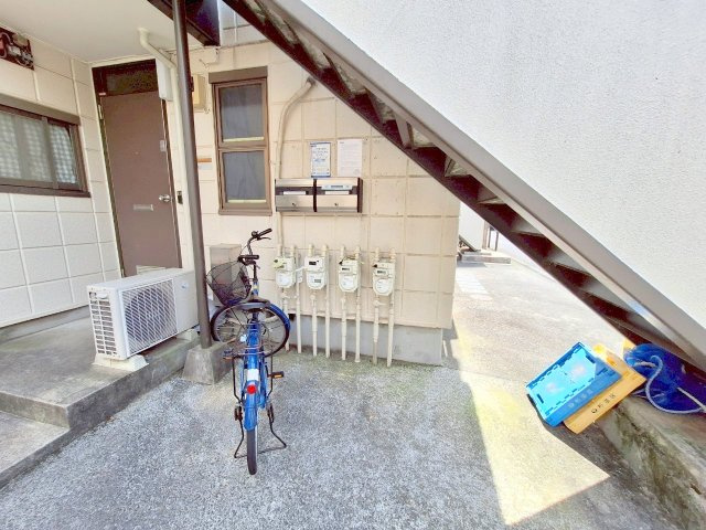 メゾンパール|★階段下にガスメーターあり★