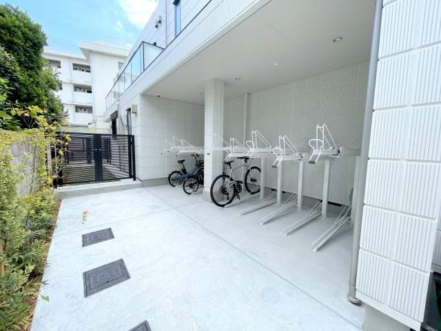 Ｎ・Ｗ　ＲＥＳＩＤＥＮＣＥ　ＡＳＡＧＡＹＡのその他共用部分|★各世帯２台まで駐輪可★