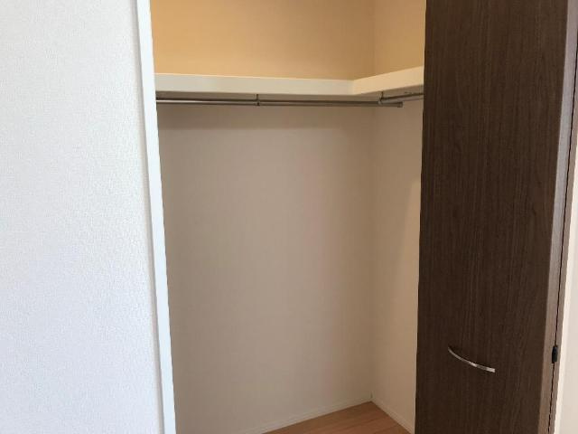 加古郡播磨町古宮のアパートの収納|クローゼット
